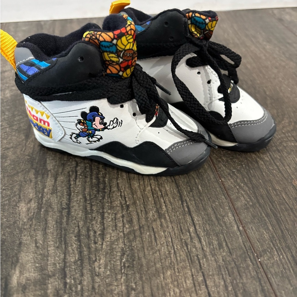 Vintage Disney Kids Sneakers Team Mickey Football